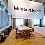 Hotel Habyt-the Waterfront Berlino