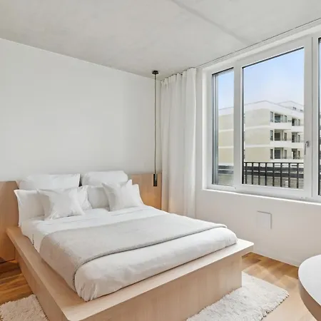 Hotel Habyt-the Waterfront *