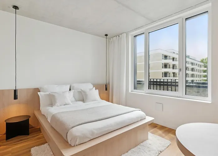 Hotel Habyt-the Waterfront *